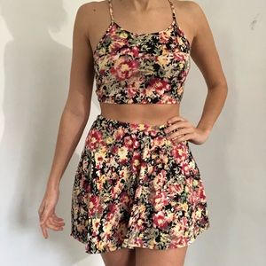 Nollie Floral Set